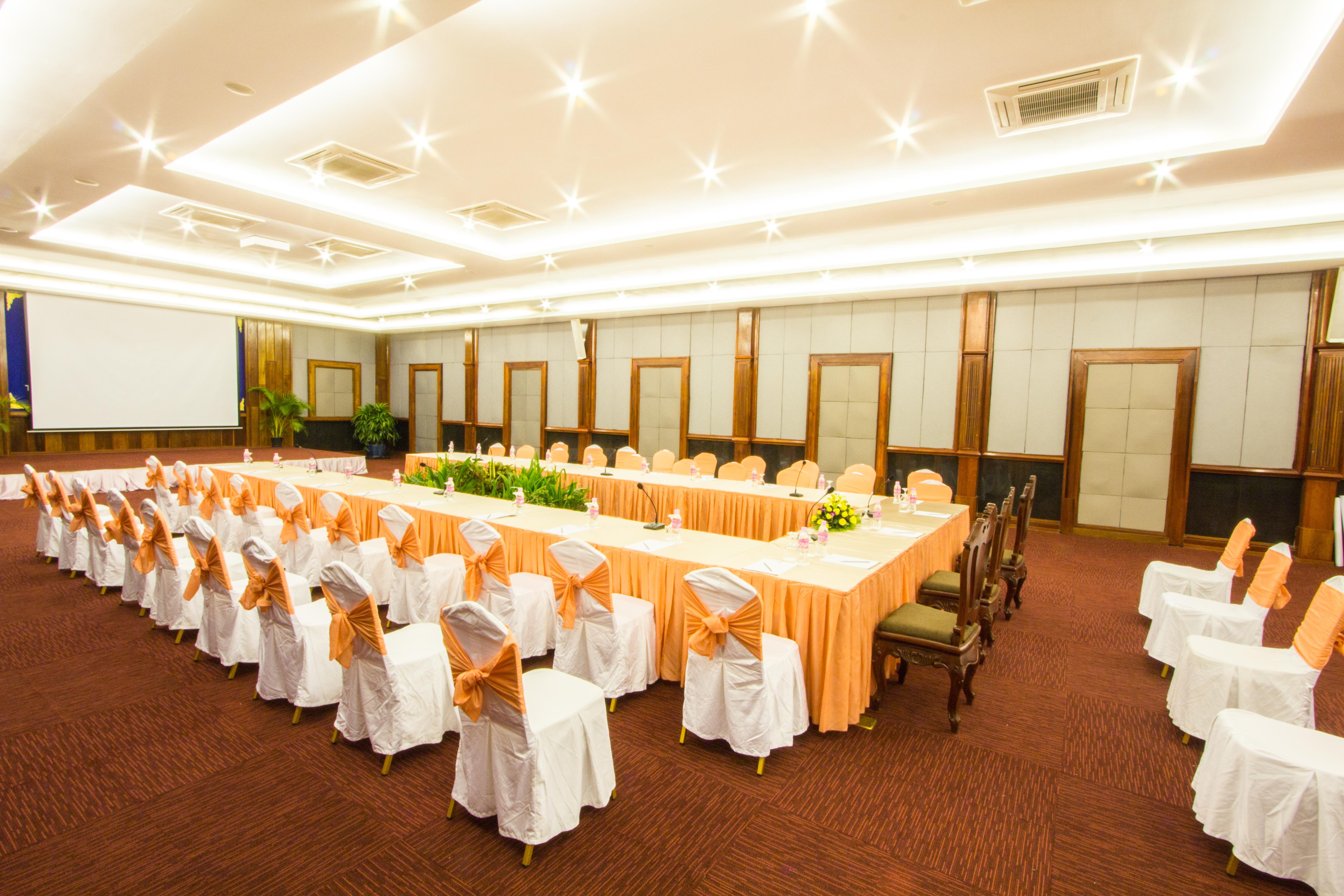 Royal Empire Premium Hotel Siem Reap Exteriér fotografie