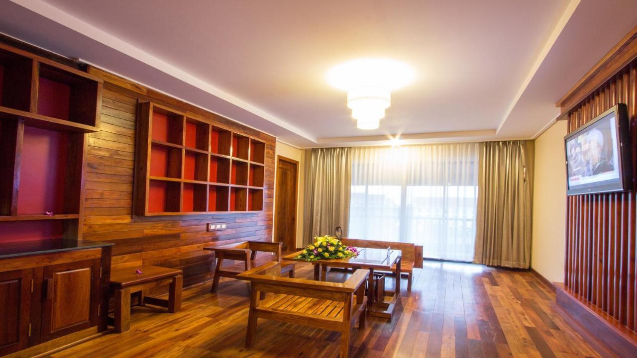 Royal Empire Premium Hotel Siem Reap Exteriér fotografie