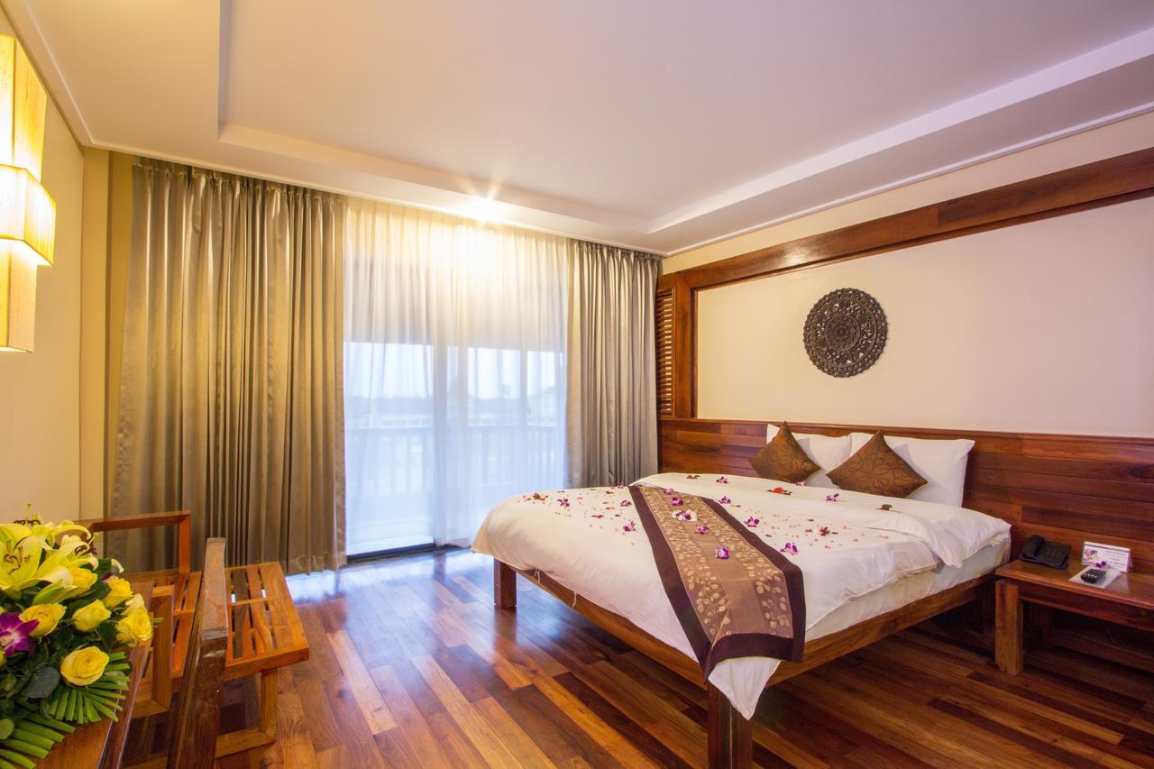 Royal Empire Premium Hotel Siem Reap Exteriér fotografie