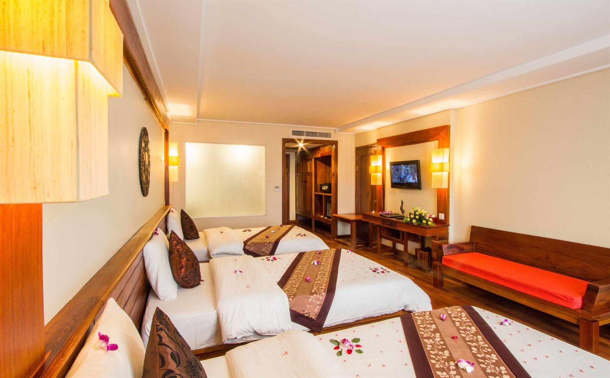 Royal Empire Premium Hotel Siem Reap Exteriér fotografie