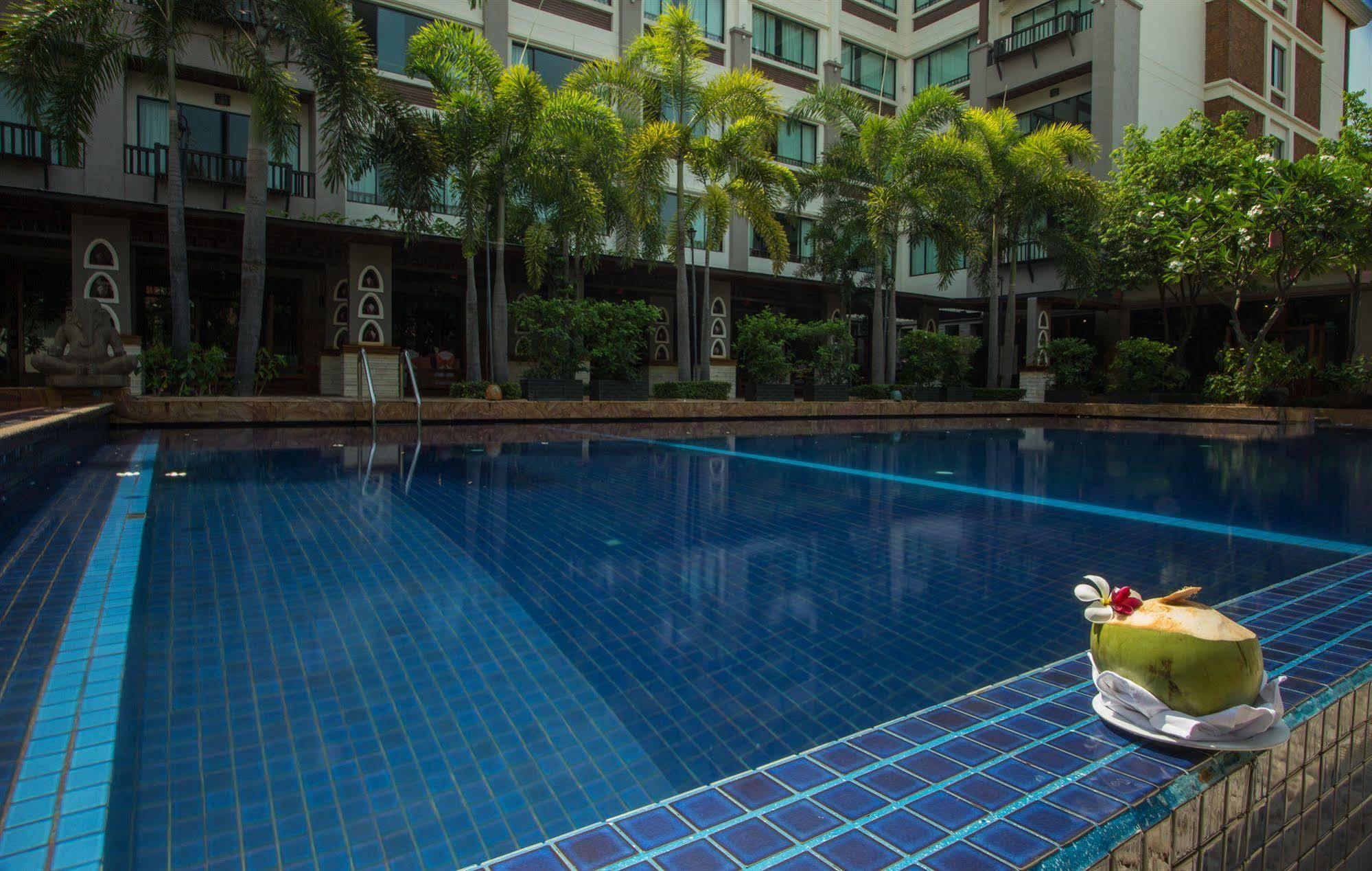 Royal Empire Premium Hotel Siem Reap Exteriér fotografie